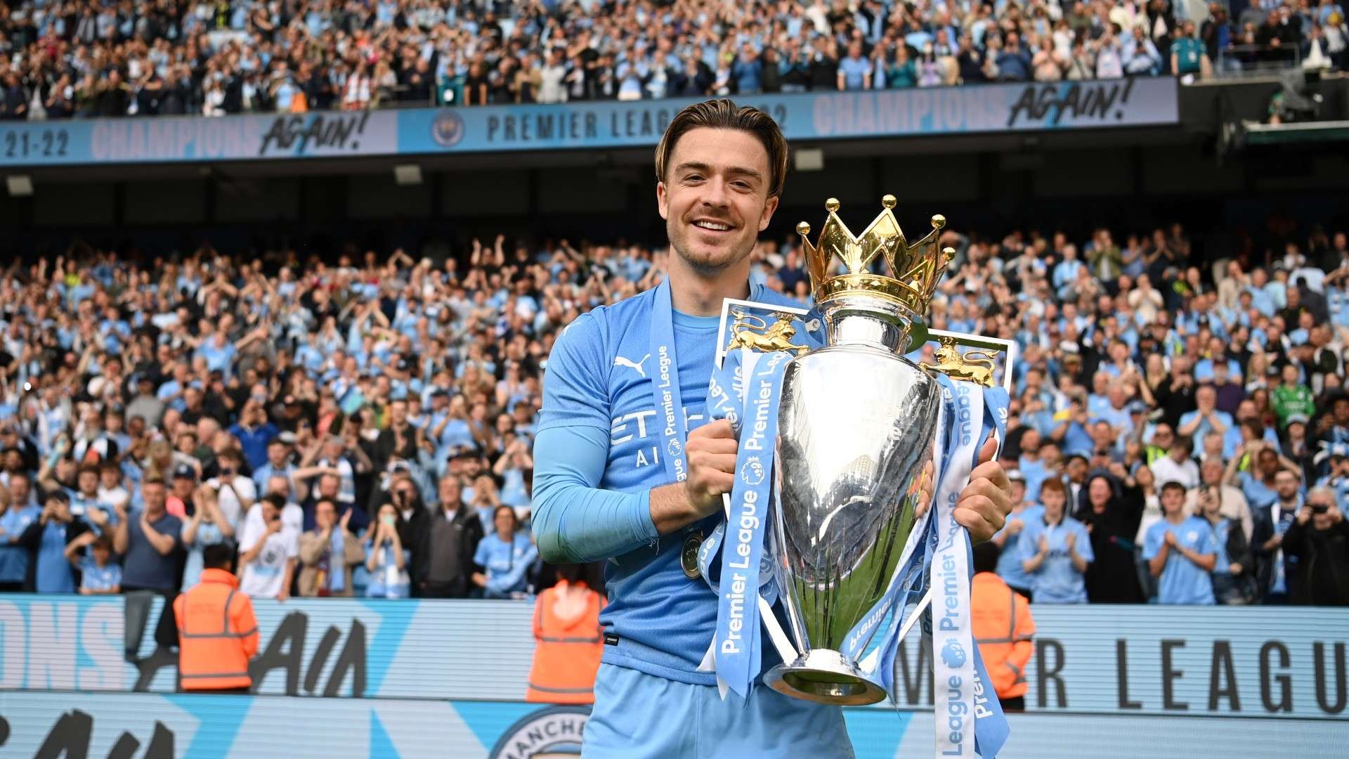 曼聯為烏加特提出3500萬歐元報價,巴黎仍堅持6000萬歐元並不急售.